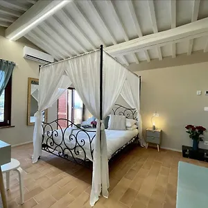  Bed & Breakfast La Fenice Italy